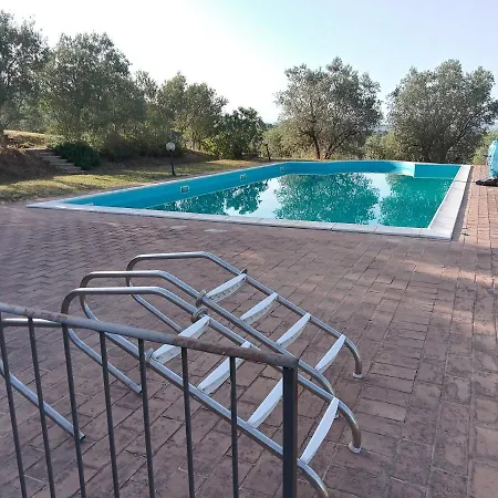 Agriturismo Podere Toscano *
